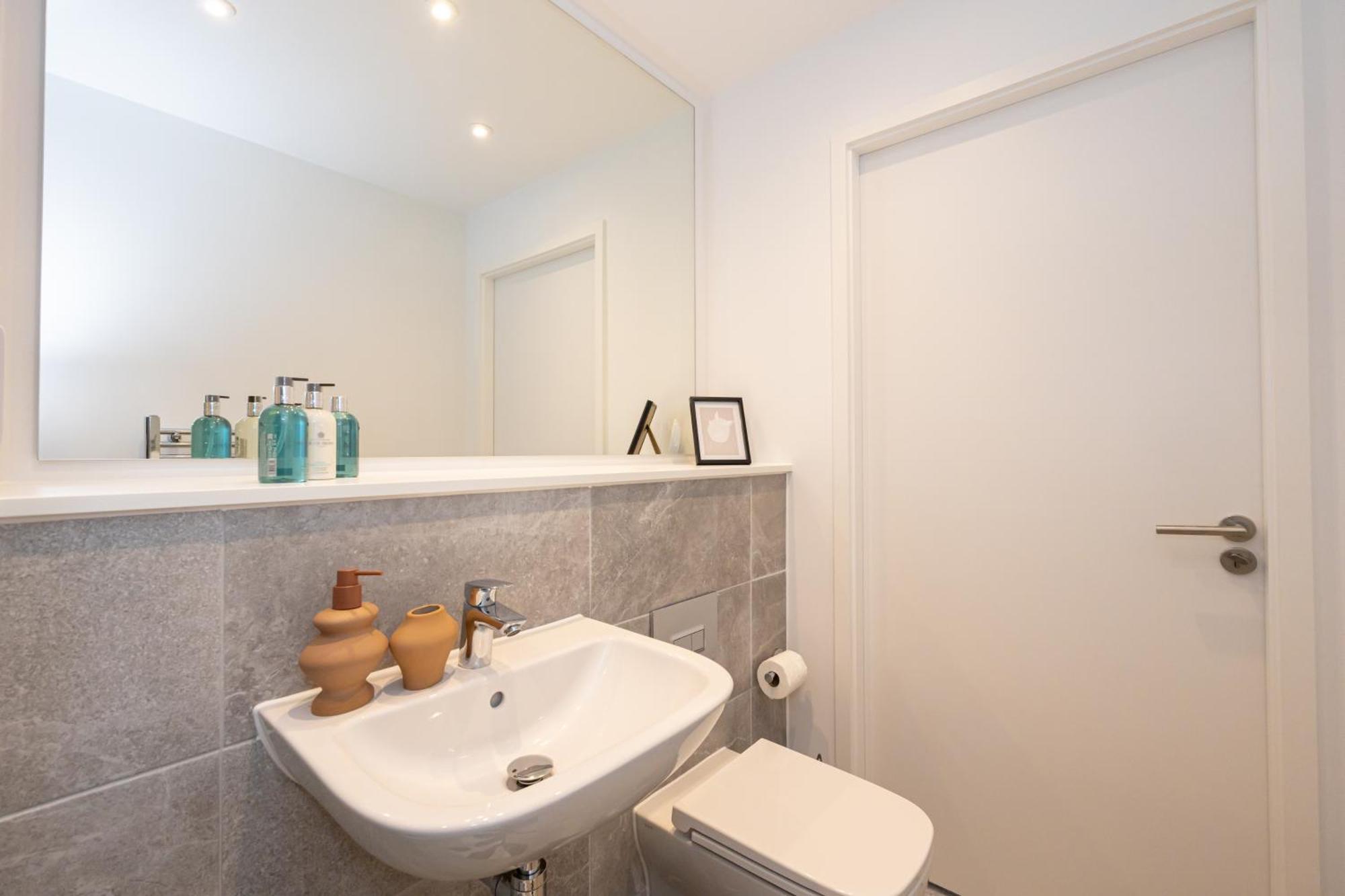 Апартаменты Pet Friendly 2Br Near Station By Asquare Letting Манчестер Экстерьер фото